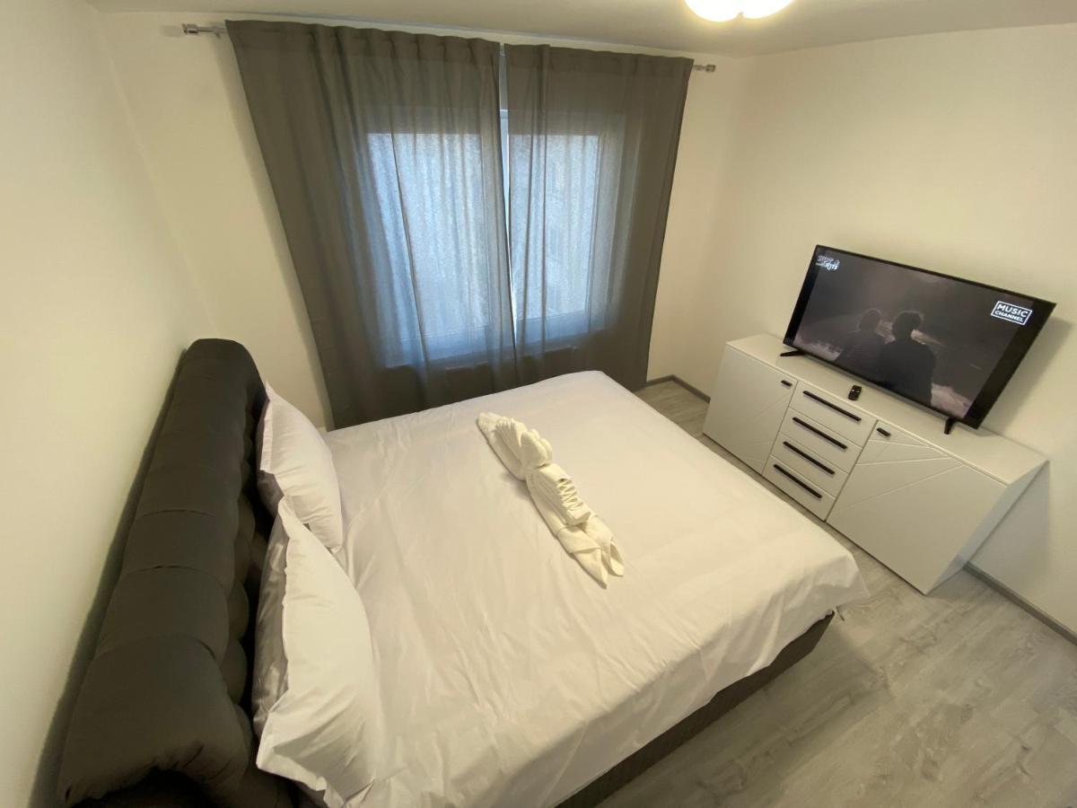 Concept Apartments 3 Camere Târgu-Mureş Esterno foto