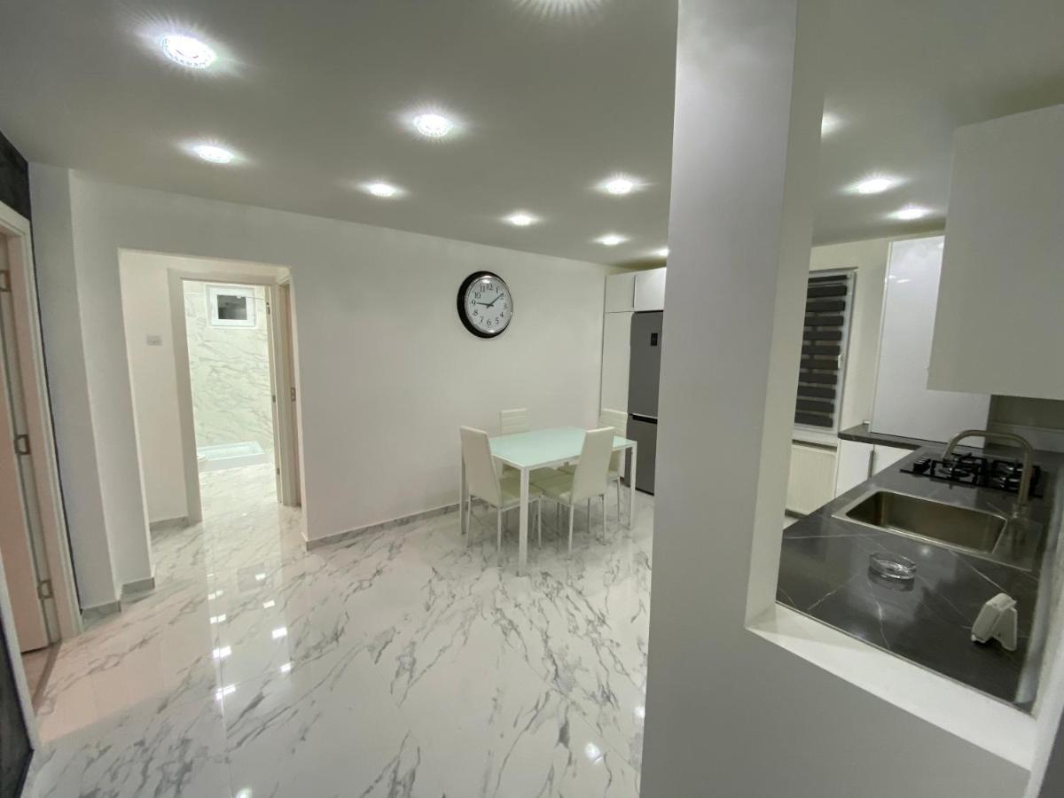 Concept Apartments 3 Camere Târgu-Mureş Esterno foto