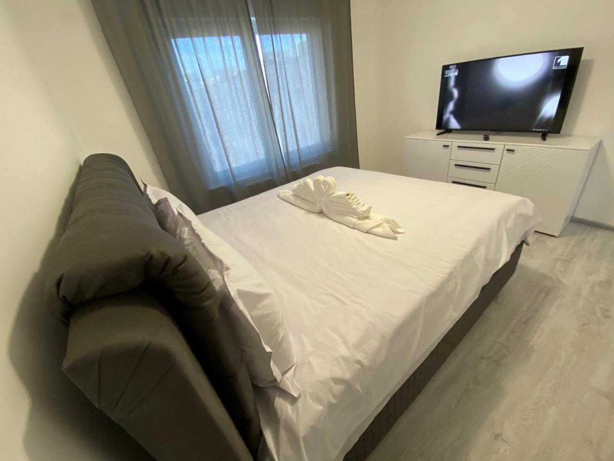 Concept Apartments 3 Camere Târgu-Mureş Esterno foto
