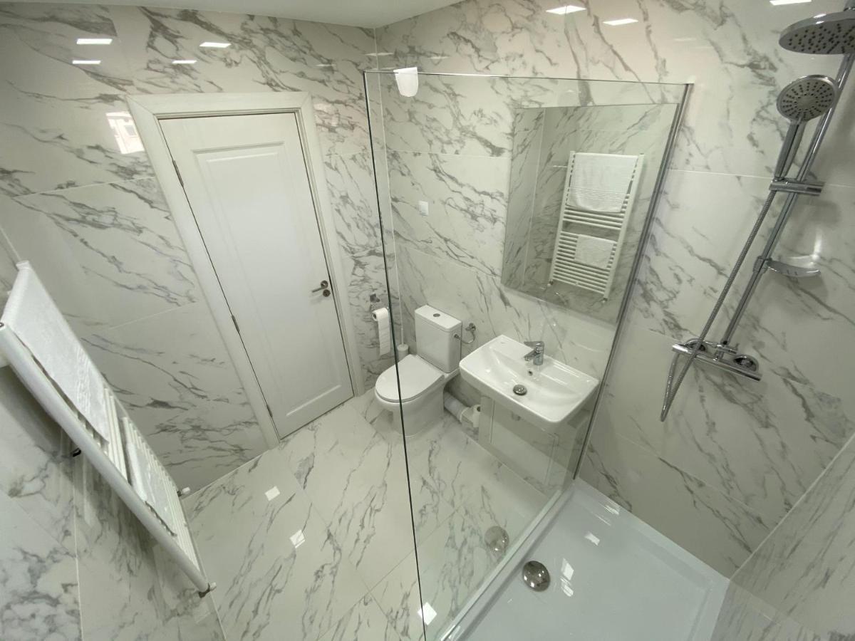 Concept Apartments 3 Camere Târgu-Mureş Esterno foto